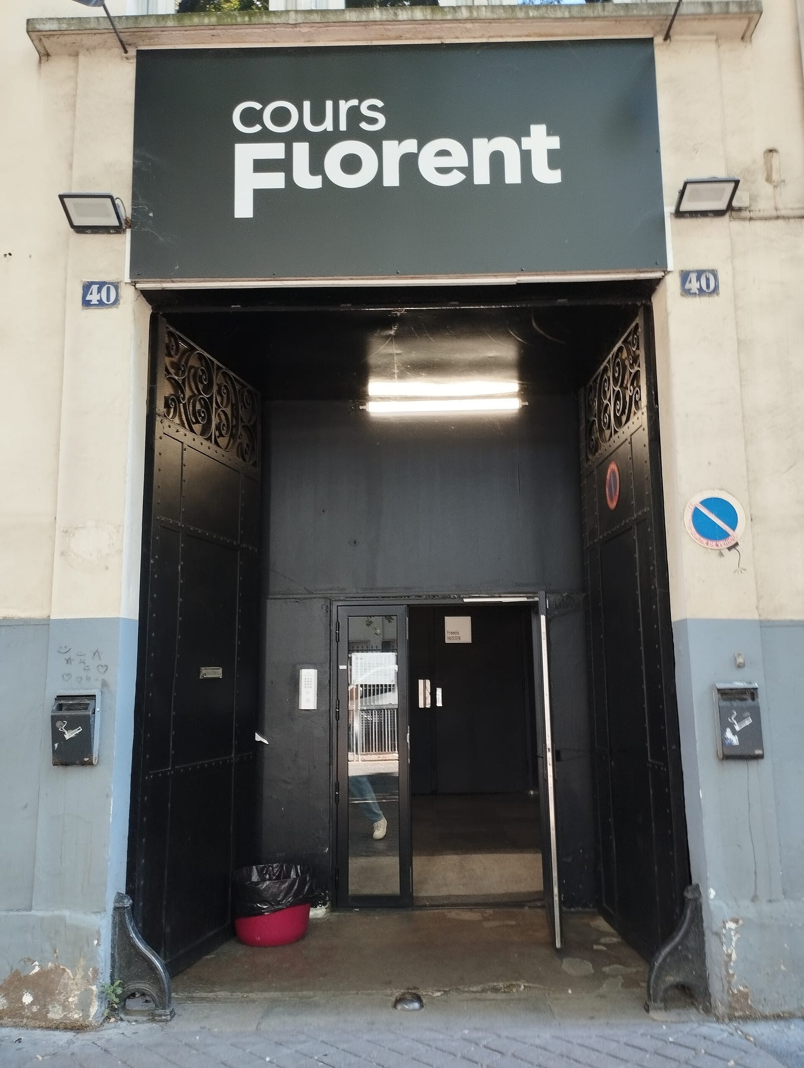 Entrance of the Cours Florent headquarters on rue Mathis, Paris